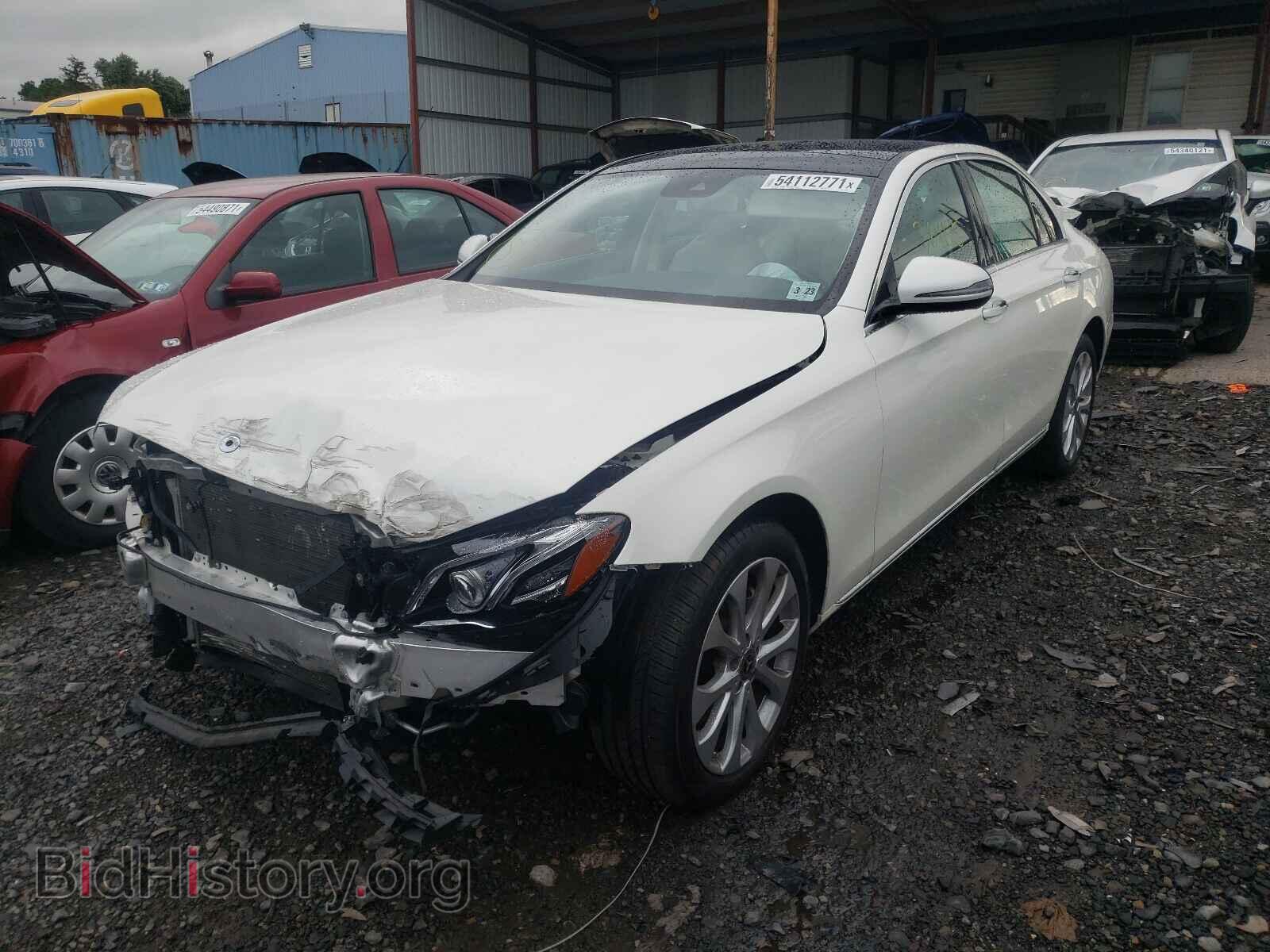 2018 MERCEDES-BENZ E-CLASS - VIN: WDDZF4KB4JA348896 - Фото 2