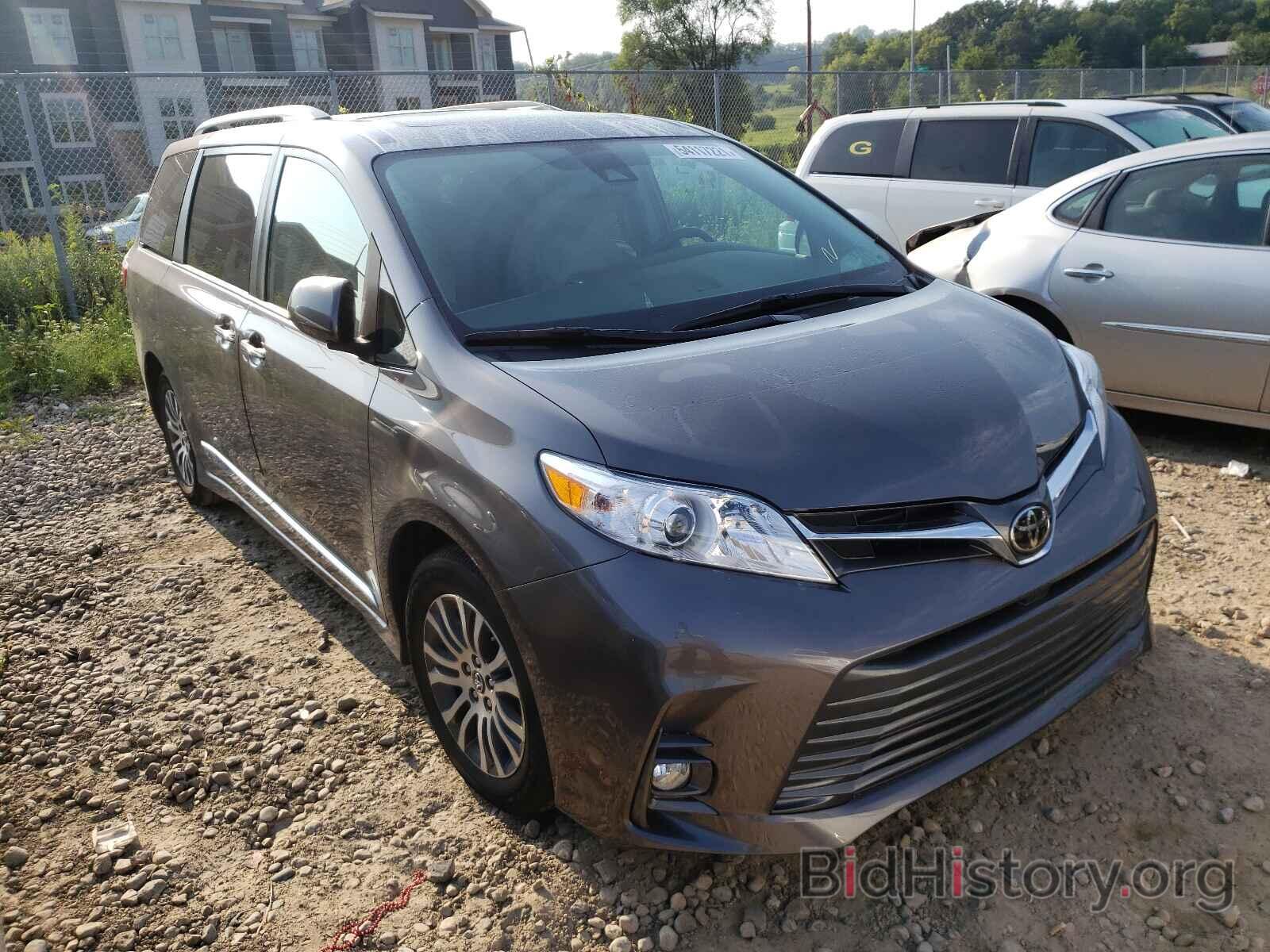 Photo 5TDYZ3DC8JS901002 - TOYOTA SIENNA 2018