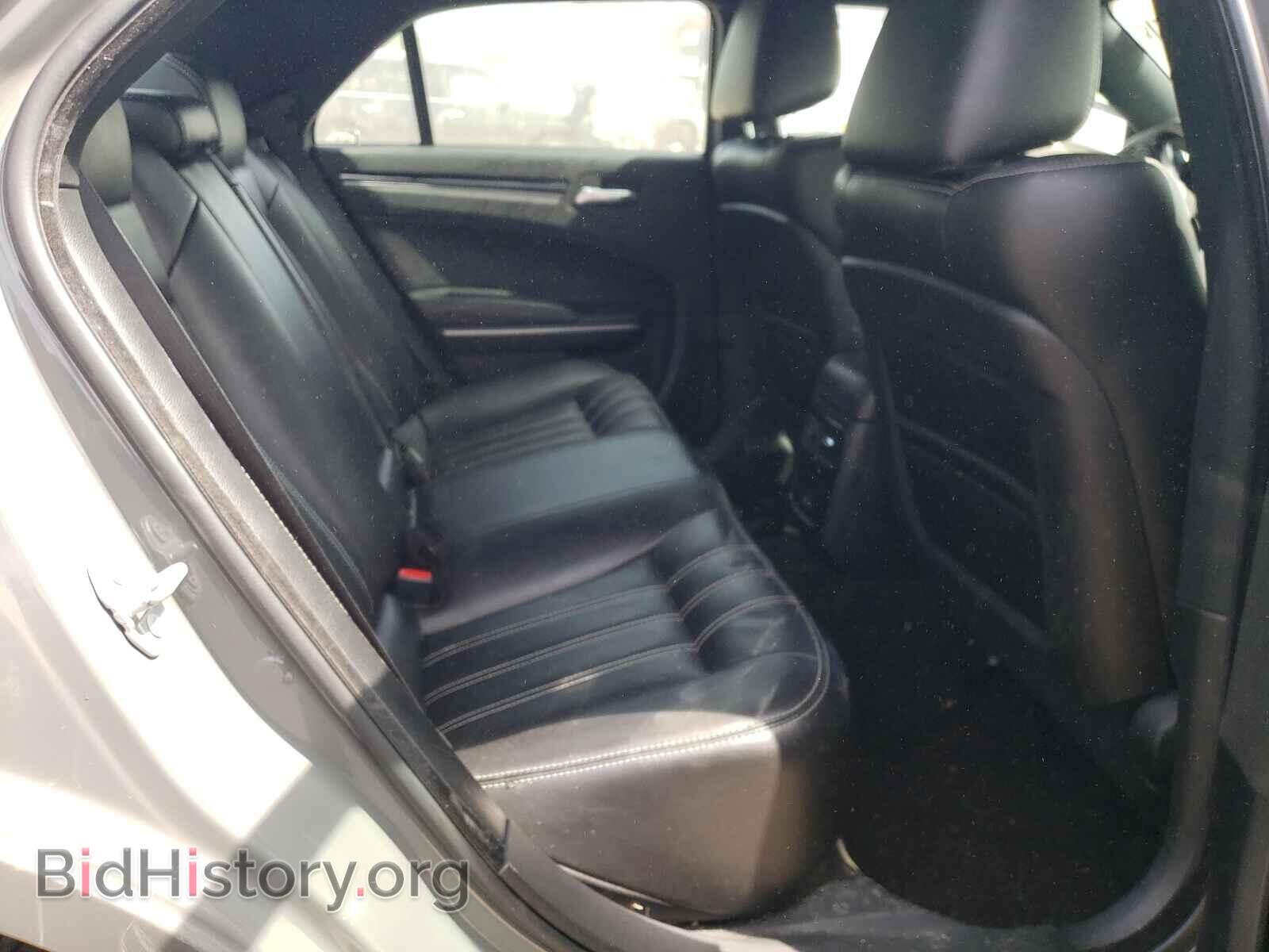 2019 CHRYSLER 300 - VIN: 2C3CCAGG7KH539683 - Фото 6