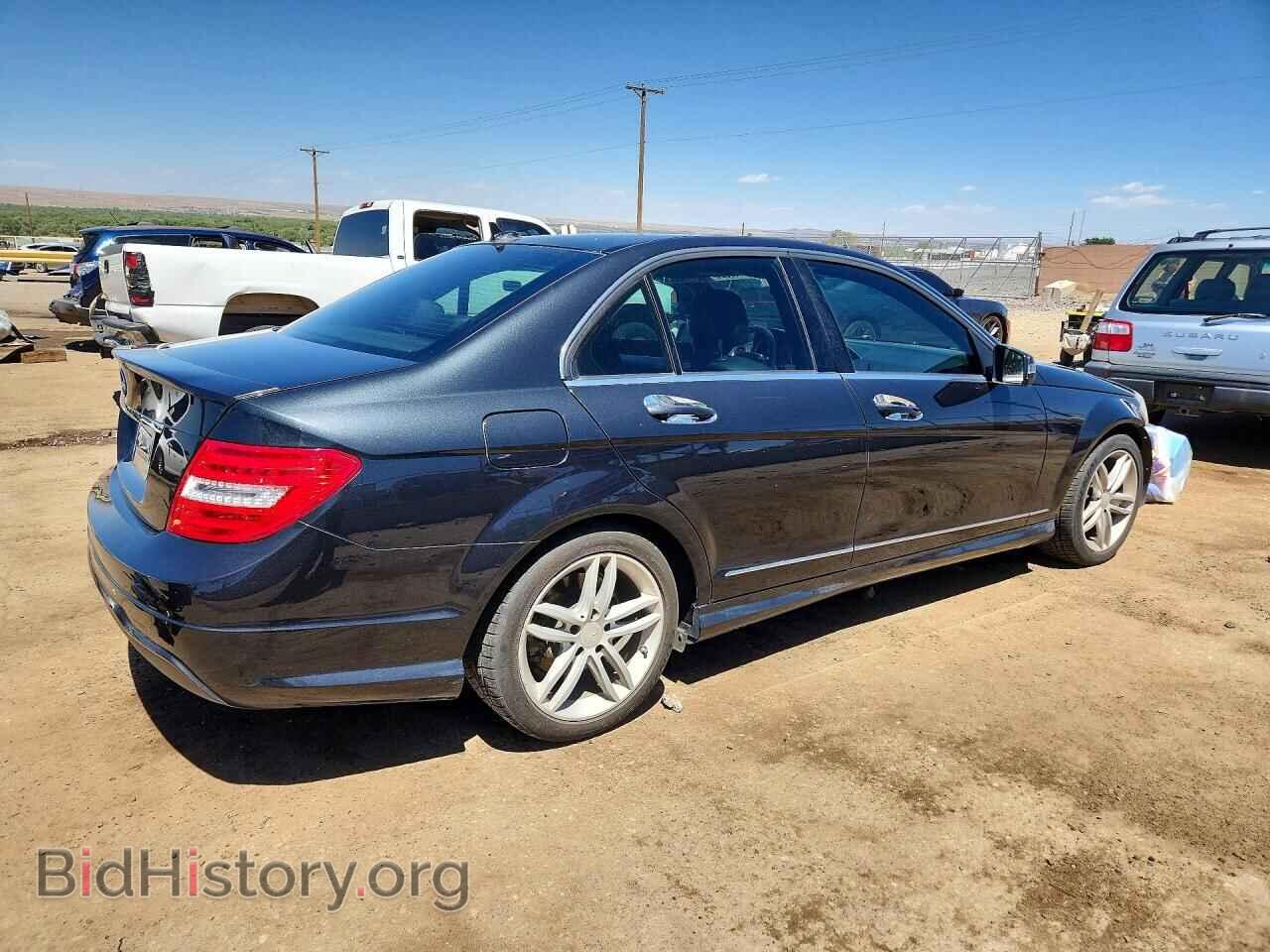 2013 MERCEDES-BENZ C-CLASS - VIN: WDDGF4HB5DA868799 - Фото 3