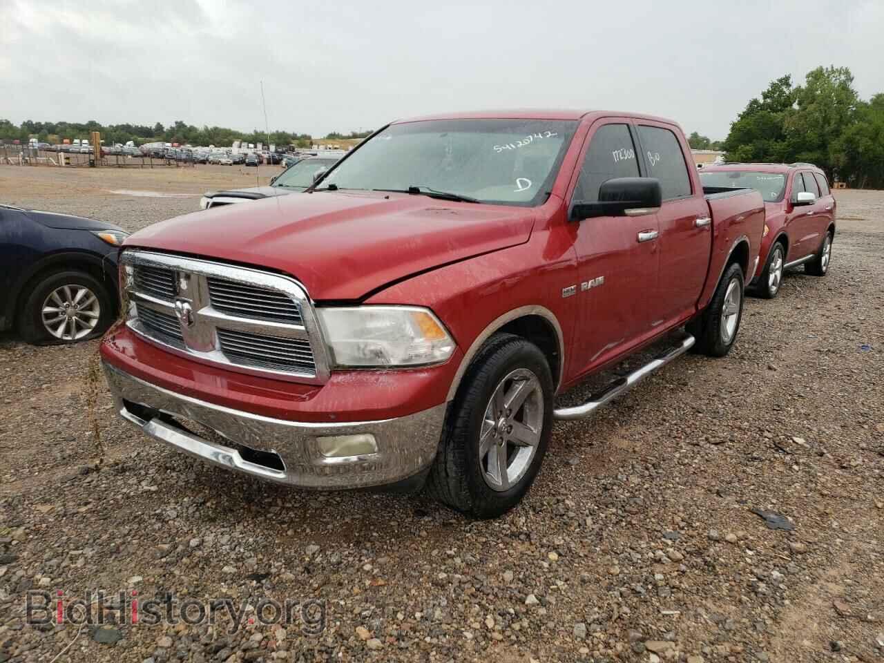 2010 DODGE RAM 1500 - VIN: 1D7RB1CT9AS209570 - Фото 2