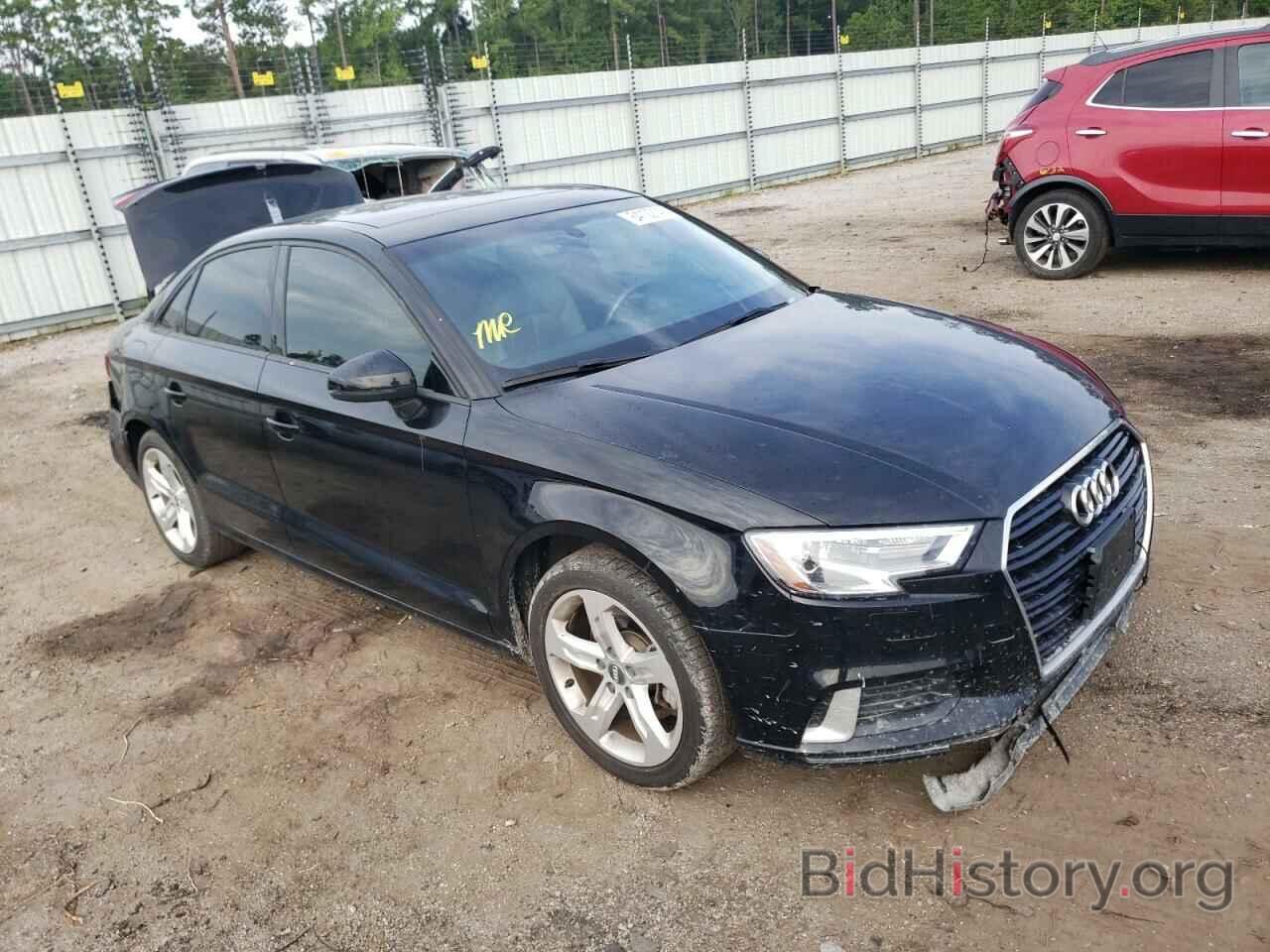 Фотография WAUAUGFF2J1043650 - AUDI A3 2018