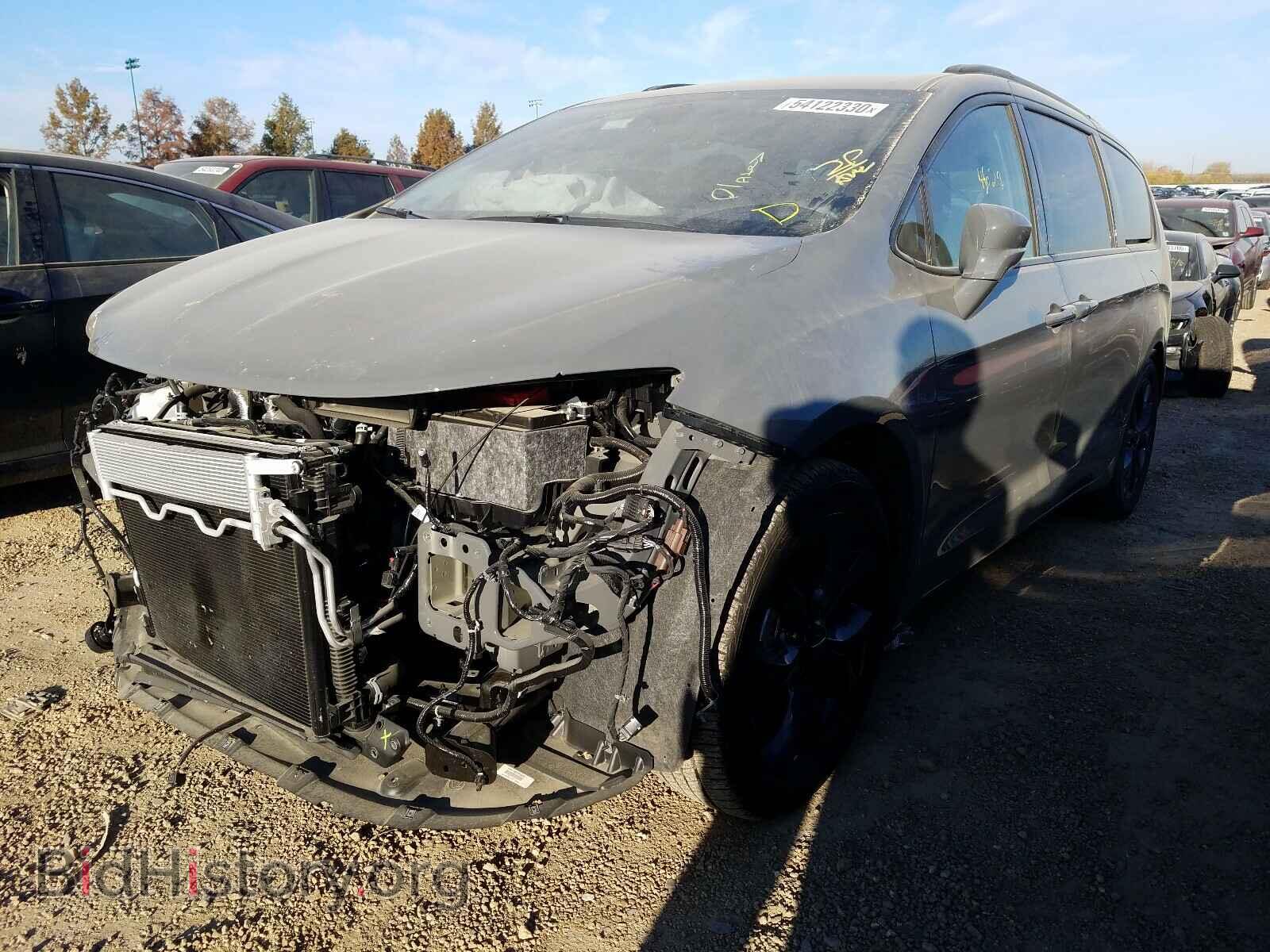 2020 CHRYSLER PACIFICA - VIN: 2C4RC1FGXLR132881 - Photo 2