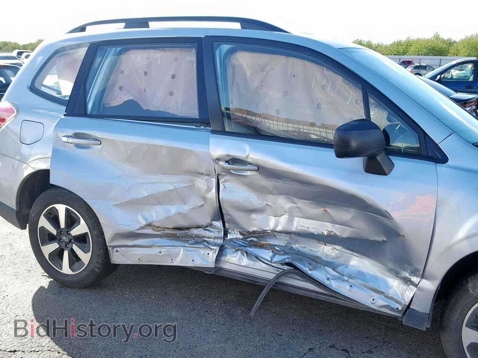 2017 SUBARU FORESTER - VIN: JF2SJABC8HH516009 - Фото 9