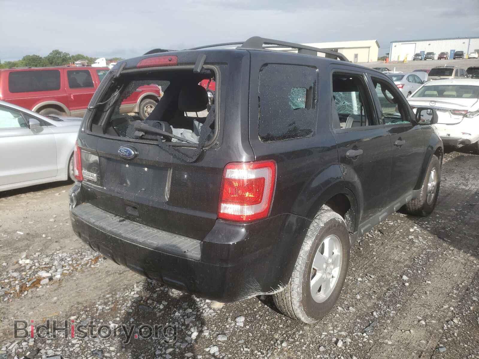 2011 FORD ESCAPE - VIN: 1FMCU0D70BKA12371 - Фото 4