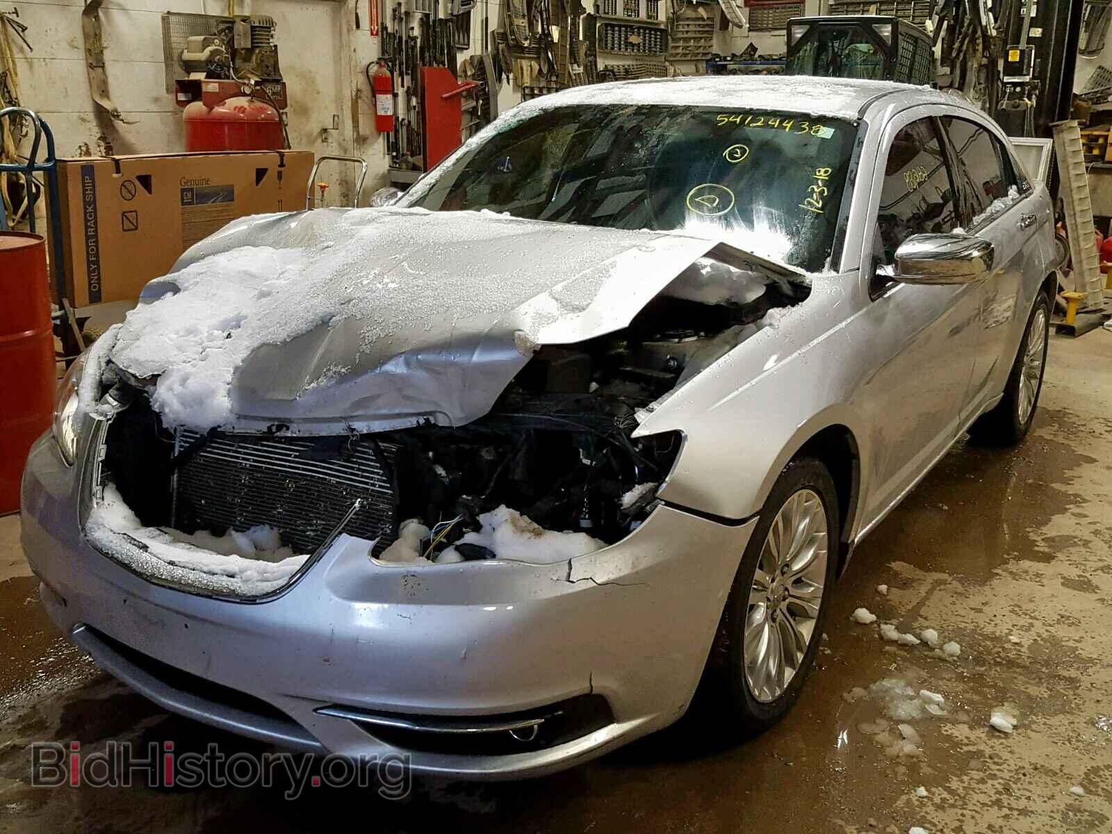2012 CHRYSLER 200 - VIN: 1C3CCBCG5CN162047 - Фото 2