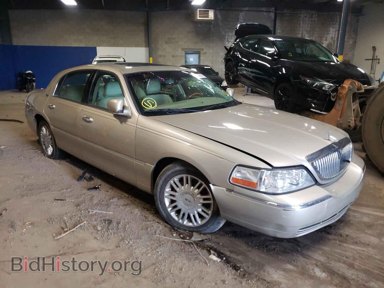 Photo 1LNHM82W07Y625450 - LINCOLN TOWNCAR 2007