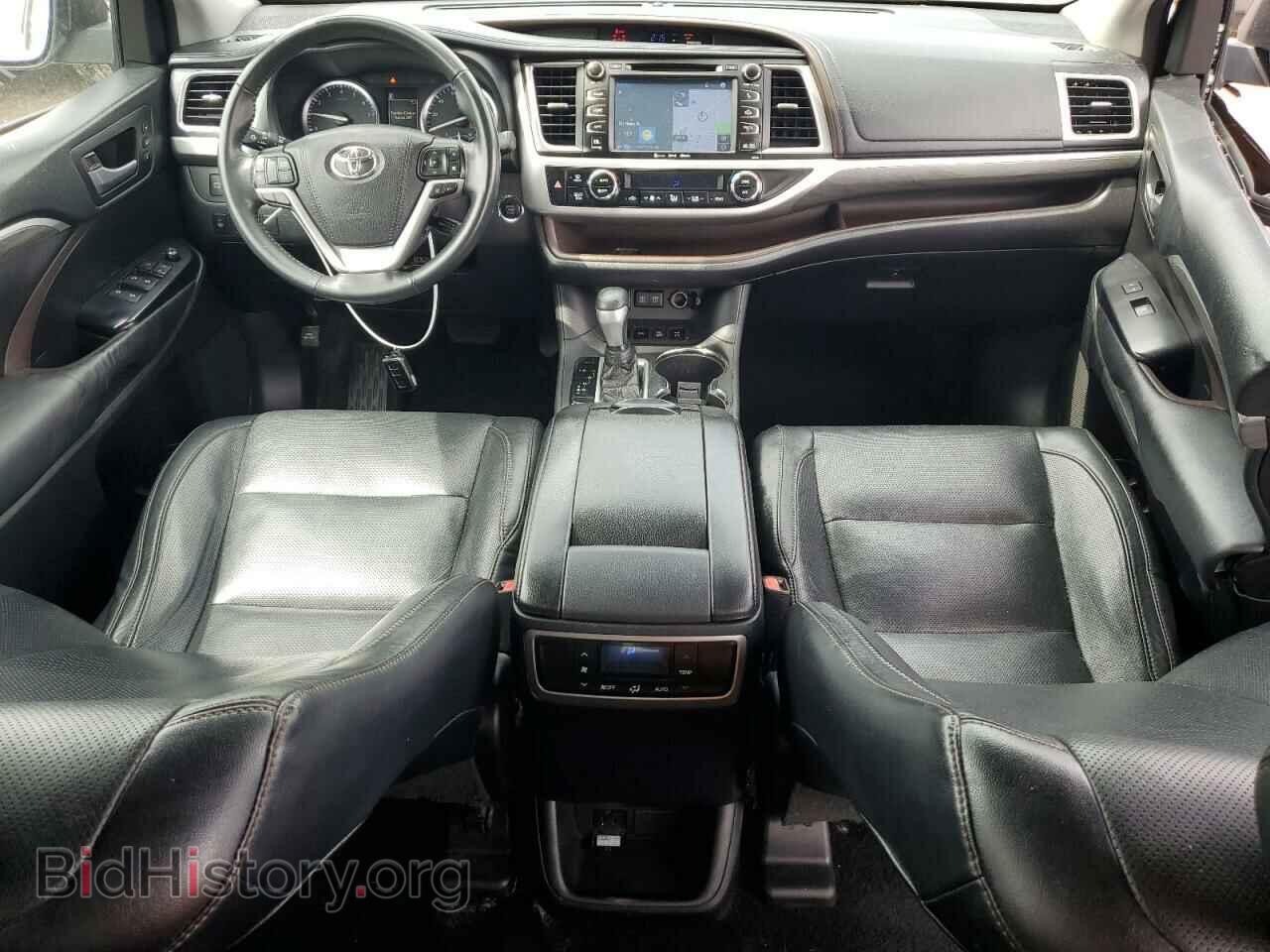 2018 TOYOTA HIGHLANDER - VIN: 5TDDZRFH9JS485004 - Фото 8