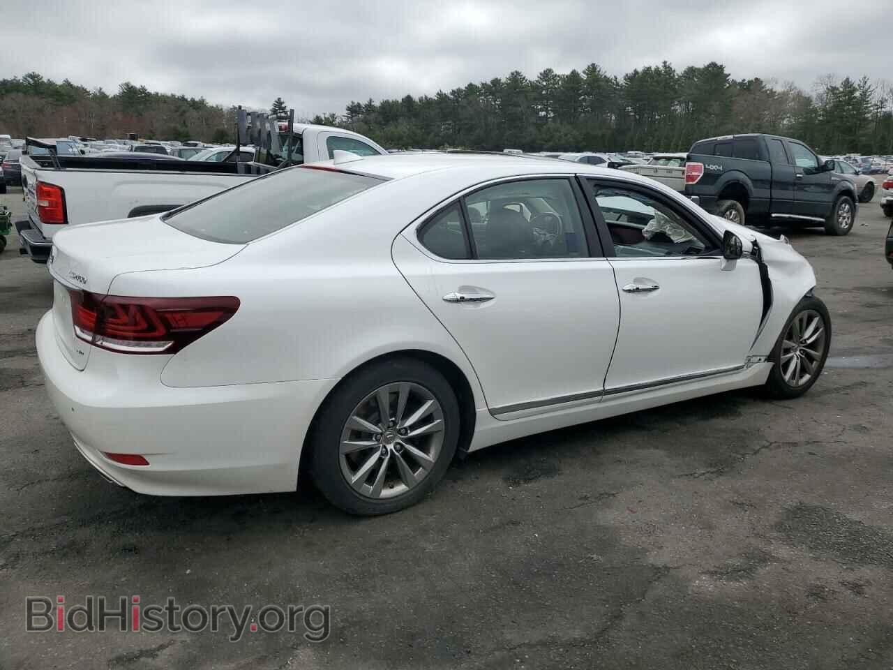 2016 LEXUS LS460 - VIN: JTHCL5EF7G5026203 - Photo 3