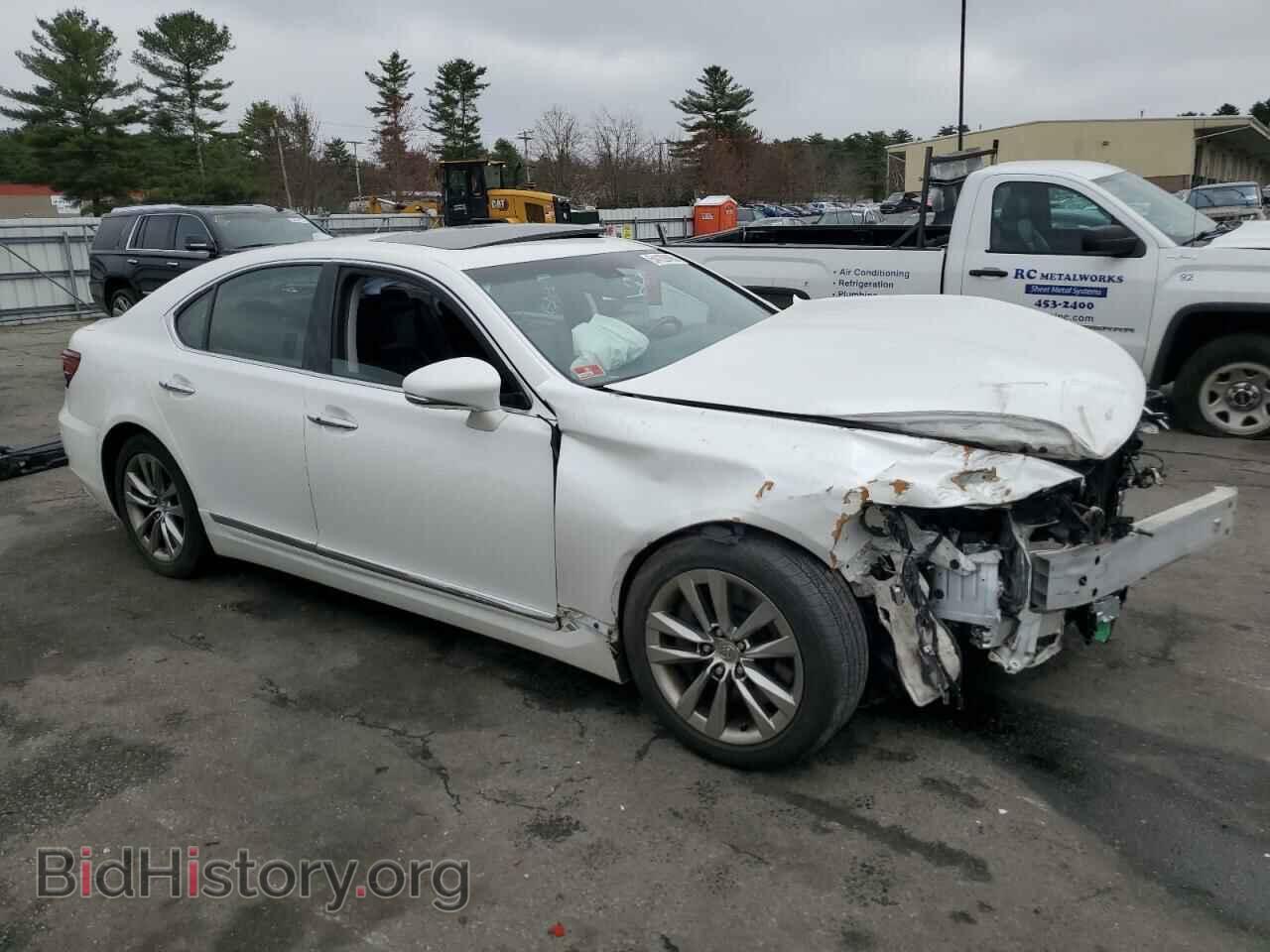 2016 LEXUS LS460 - VIN: JTHCL5EF7G5026203 - Photo 4