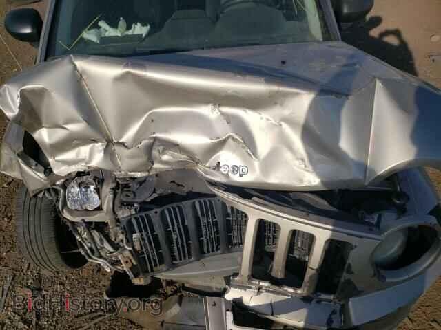2009 JEEP COMPASS - VIN: 1J4FF47B19D113334 - Фото 7