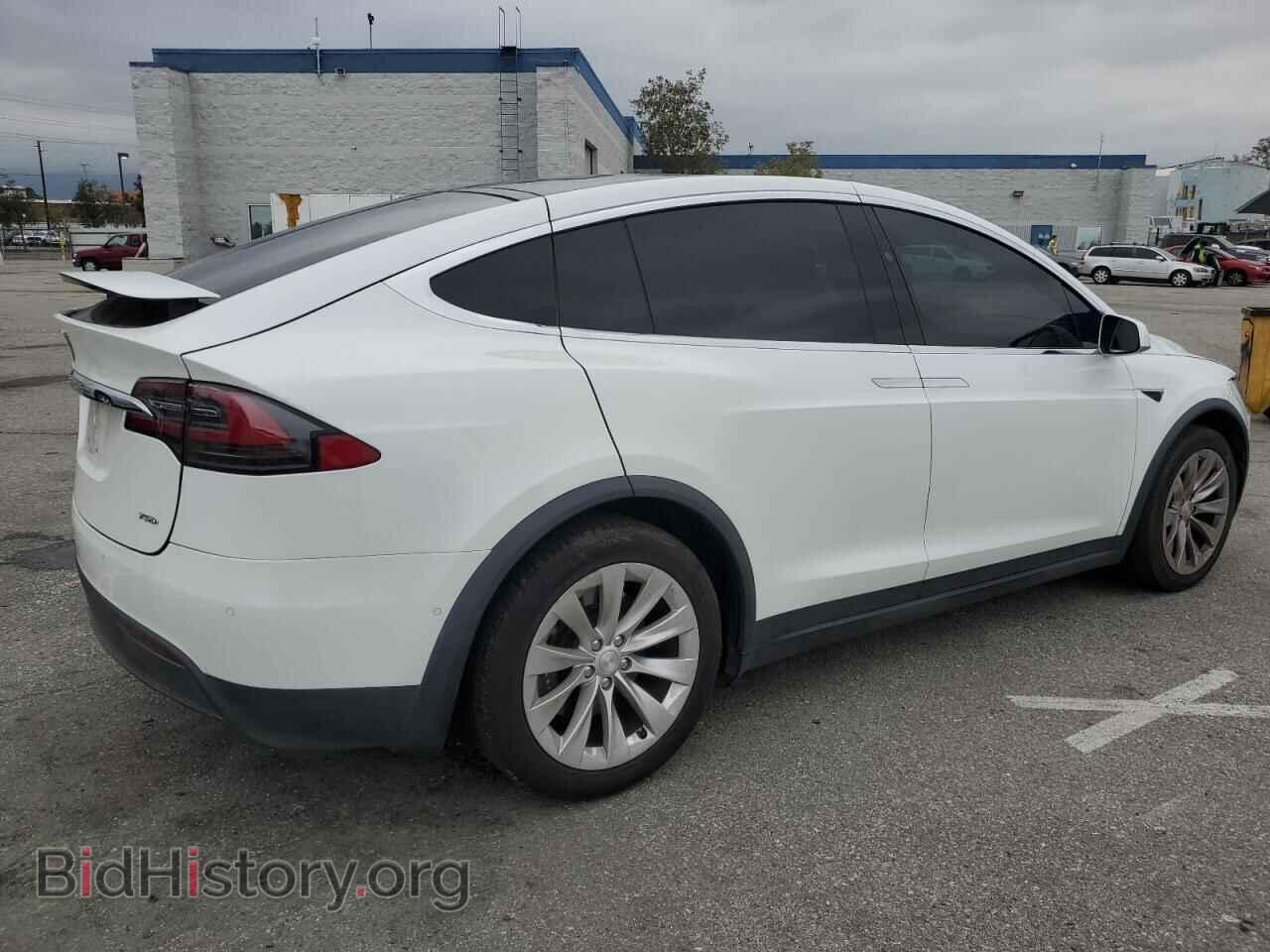 2018 TESLA MODEL X - VIN: 5YJXCAE26JF111662 - Фото 3
