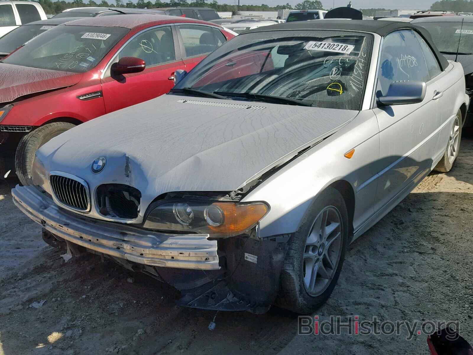 Photo WBABW33434PL32998 - BMW 325 CI 2004