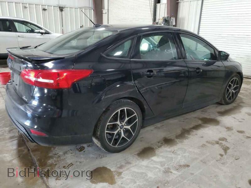 2016 Ford FOCUS (VIN 1FADP3F22GL267226) — photo 3 of 12