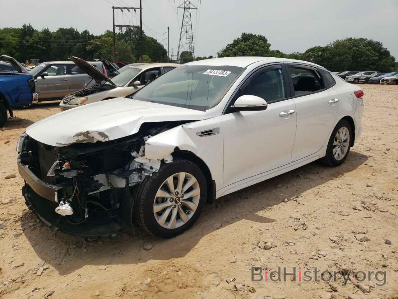 Photo 5XXGT4L34JG265555 - KIA OPTIMA 2018