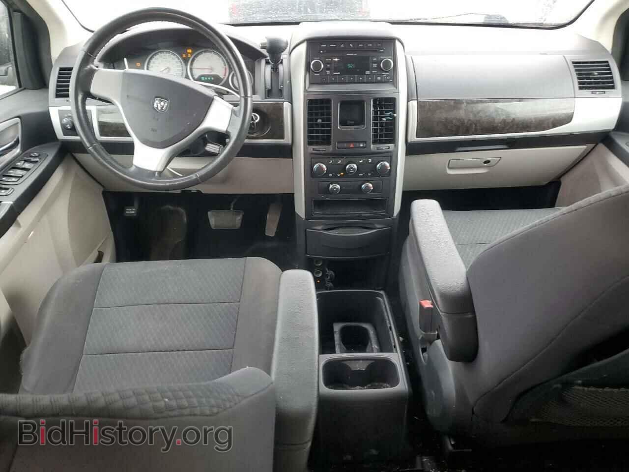 2010 DODGE CARAVAN - VIN: 2D4RN5D19AR396268 - Фото 8