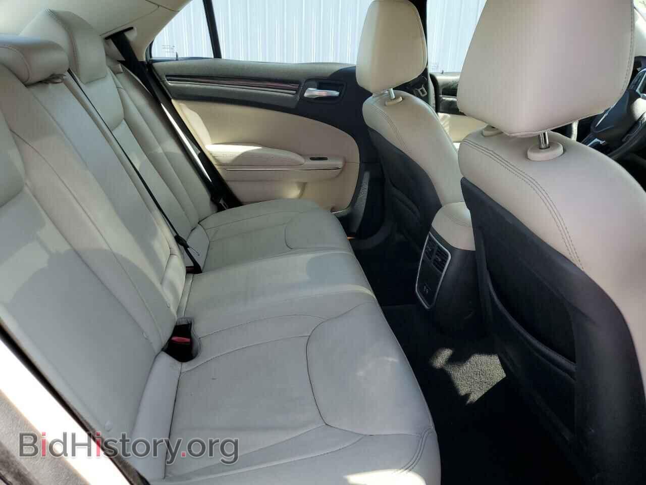 2015 CHRYSLER 300 - VIN: 2C3CCAAG3FH807420 - Фото 10