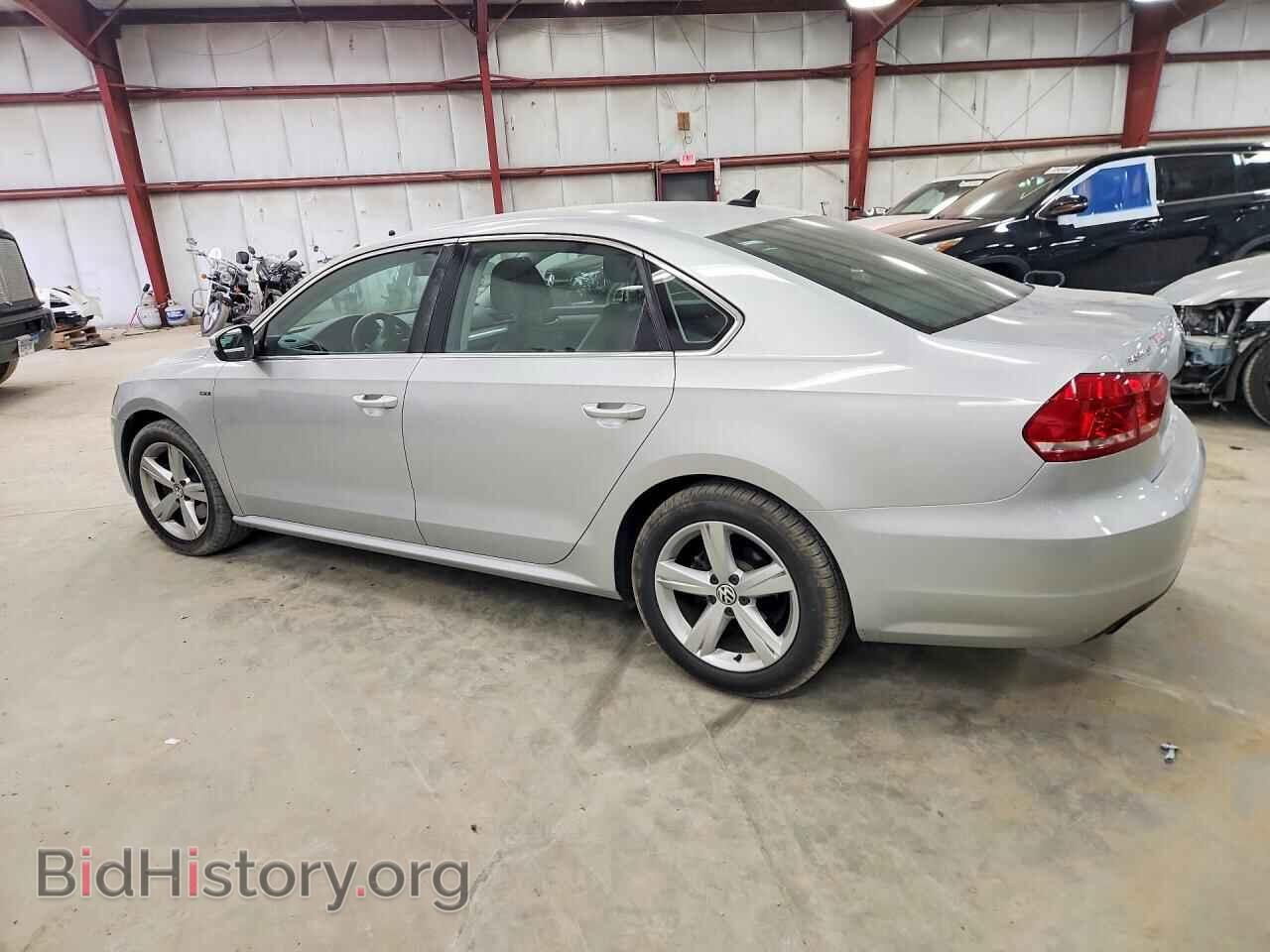 2015 VOLKSWAGEN PASSAT - VIN: 1VWAT7A37FC104938 - Photo 2