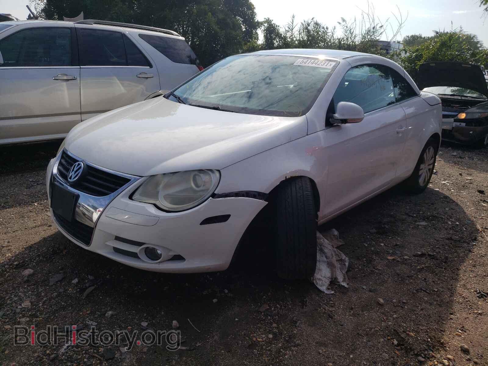 2007 VOLKSWAGEN EOS - VIN: WVWBA71F17V027061 - Фото 2