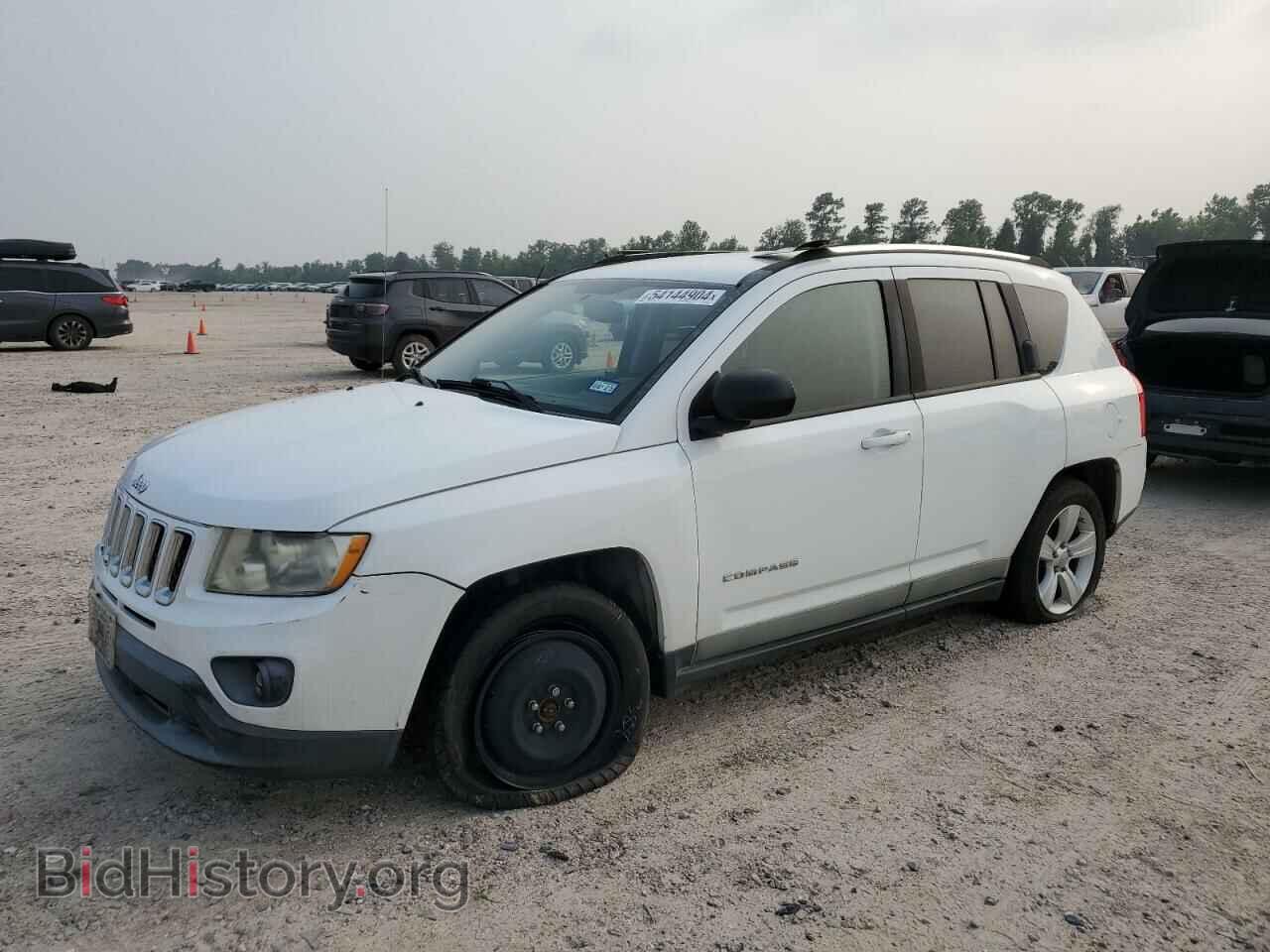 Photo 1J4NT1FB9BD299098 - JEEP COMPASS 2011