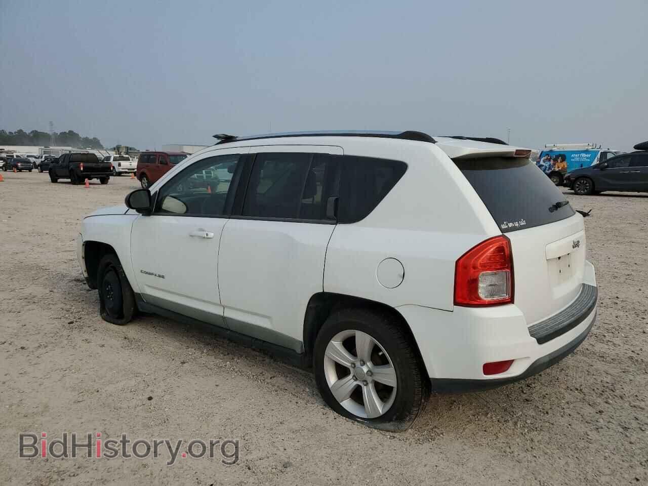 2011 JEEP COMPASS - VIN: 1J4NT1FB9BD299098 - Фото 2