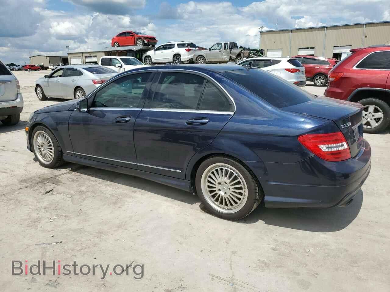 2012 MERCEDES-BENZ C-CLASS - VIN: WDDGF4HB5CA610149 - Фото 2