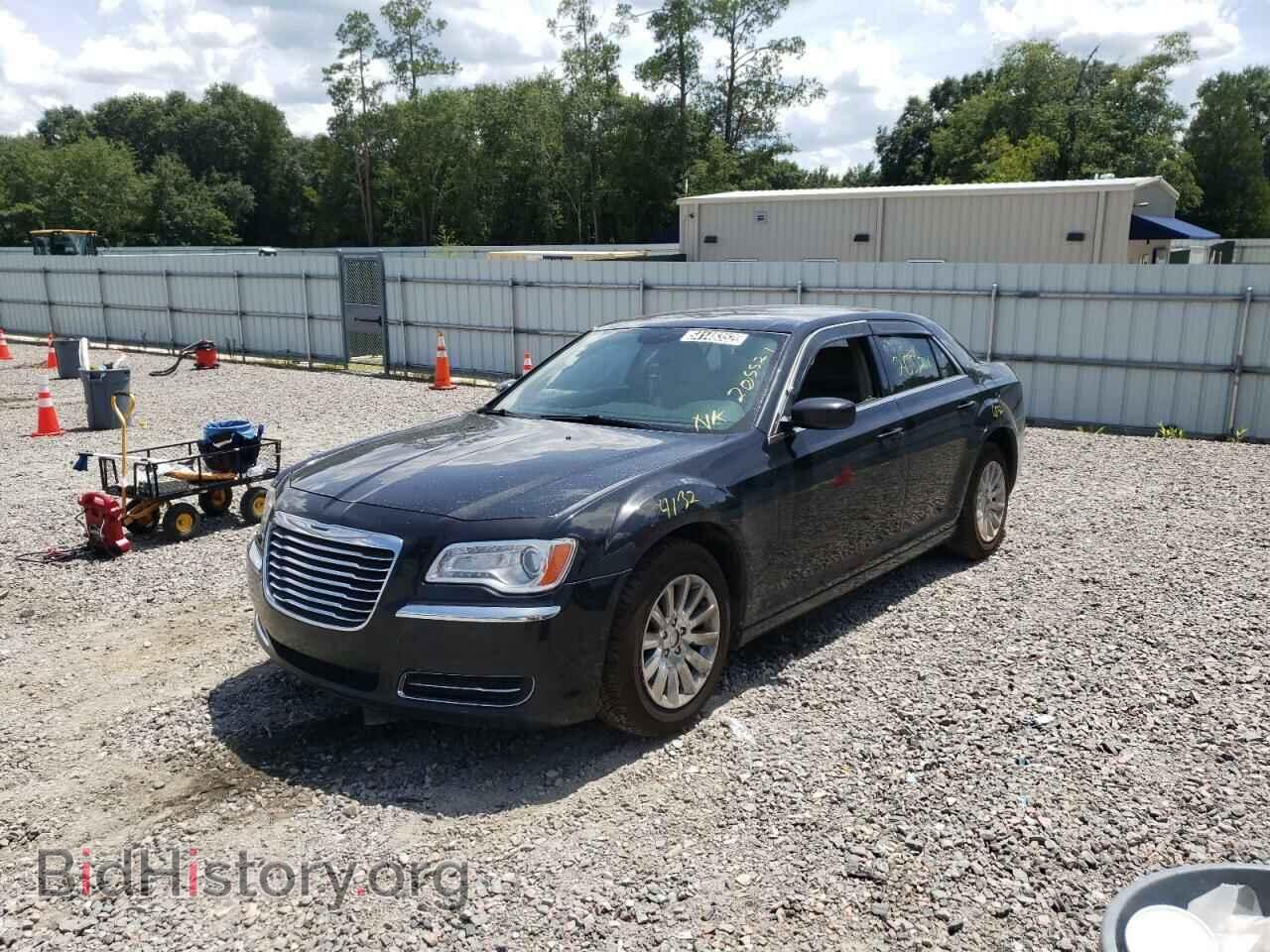 2013 CHRYSLER 300 - VIN: 2C3CCAAG5DH662037 - Фото 2