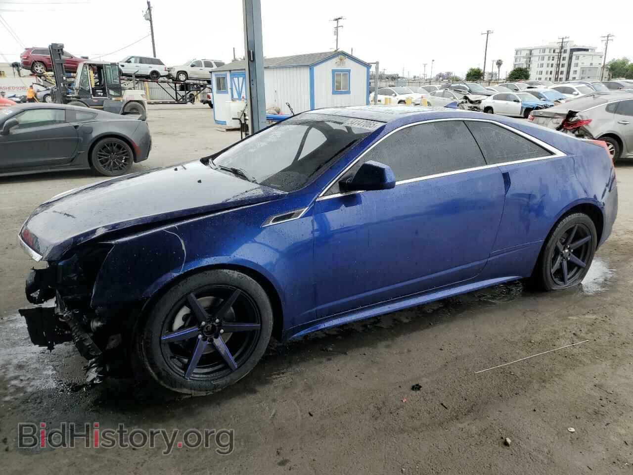 Photo 1G6DS1E32C0104243 - CADILLAC CTS 2012