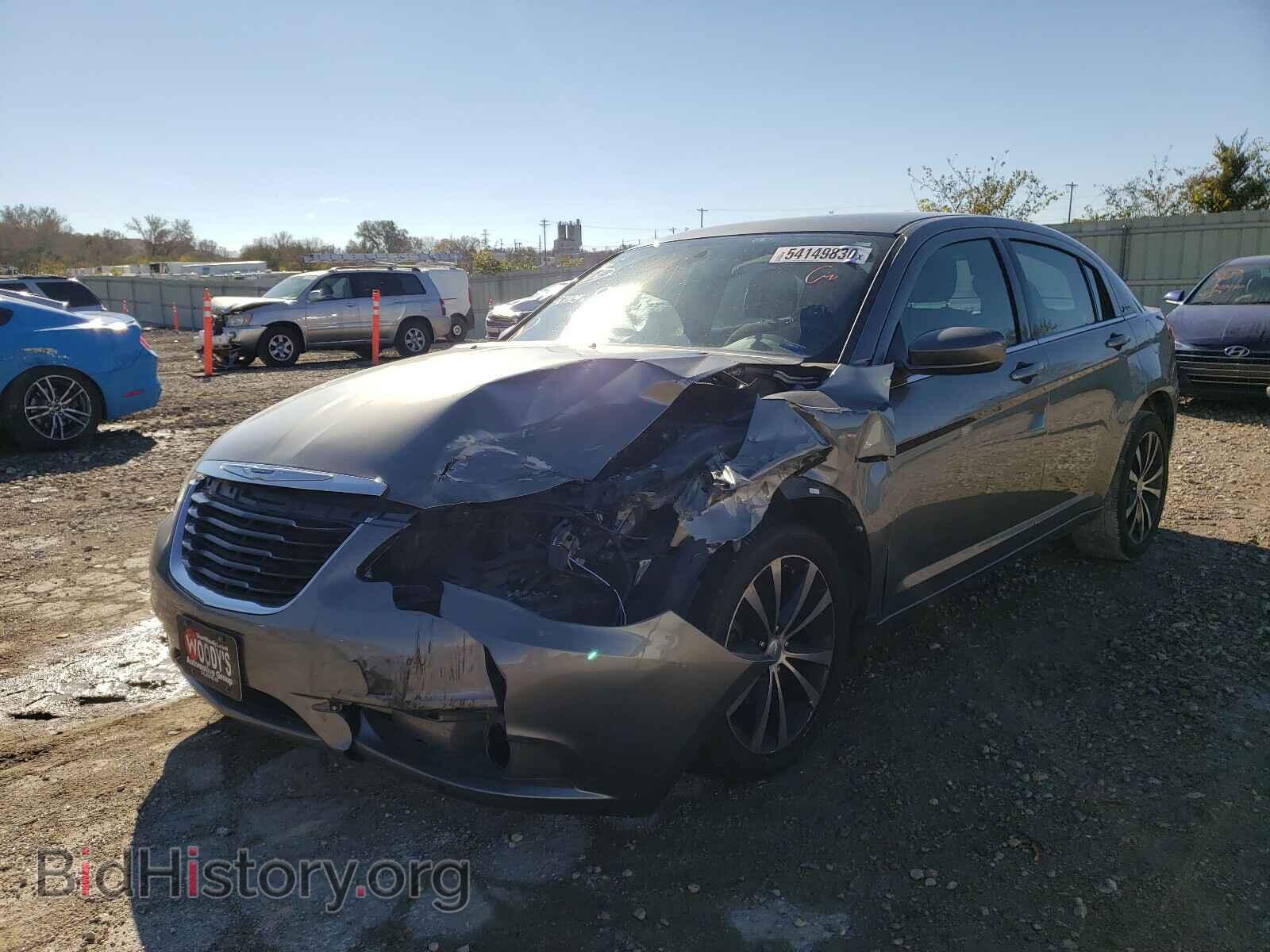 2013 CHRYSLER 200 - VIN: 1C3CCBBB0DN550424 - Фото 2