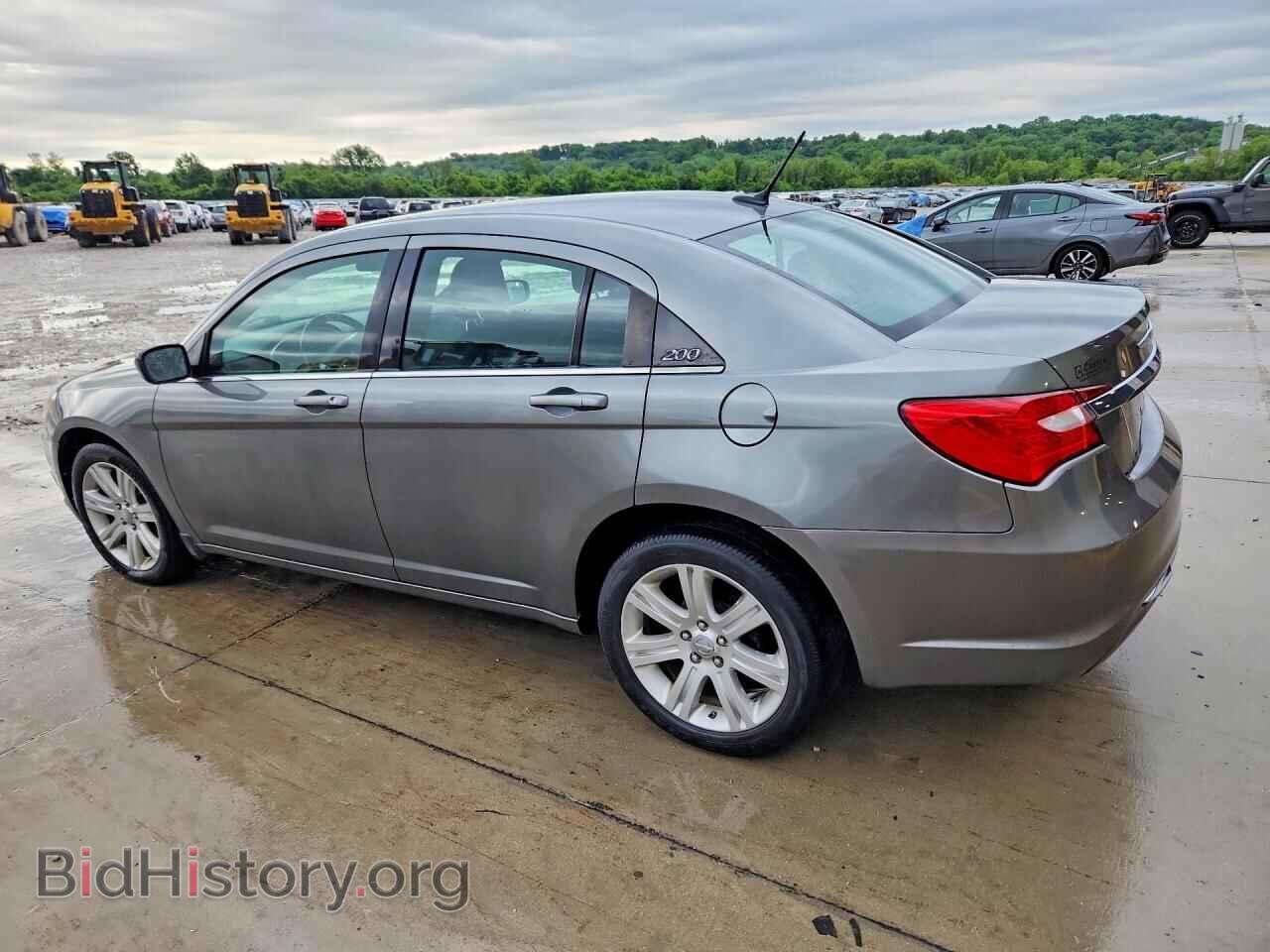 2012 CHRYSLER 200 - VIN: 1C3CCBBG3CN152859 - Фото 2
