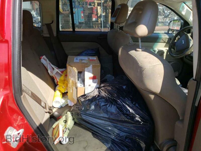 2007 Jeep COMPASS (VIN 1J8FT47W57D250087) — photo 6 of 10