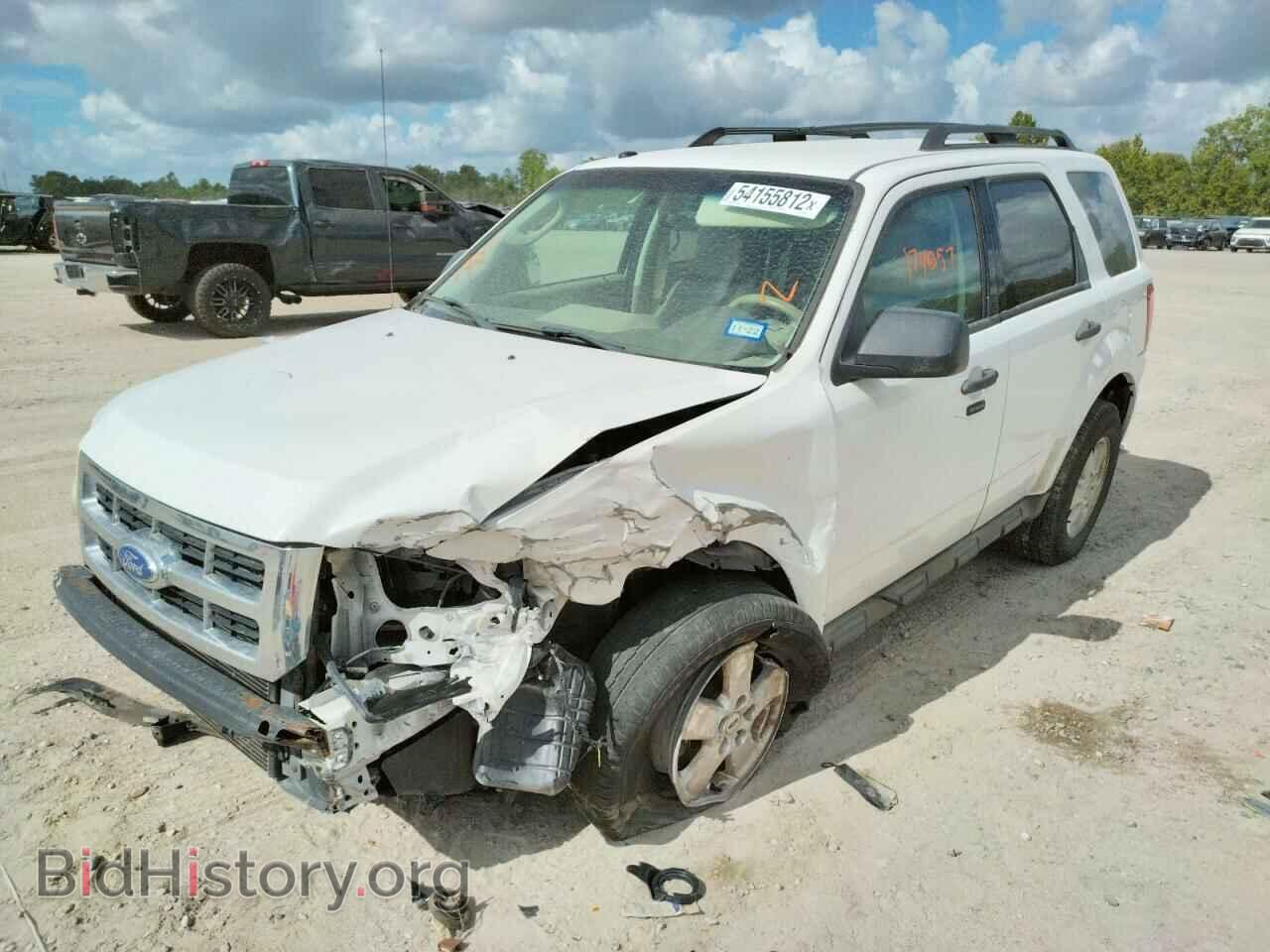 2011 FORD ESCAPE - VIN: 1FMCU0D76BKC06192 - Фото 2