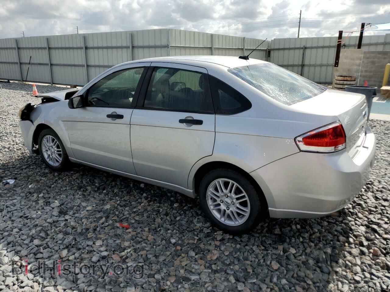 2009 FORD FOCUS - VIN: 1FAHP35N09W267059 - Фото 2