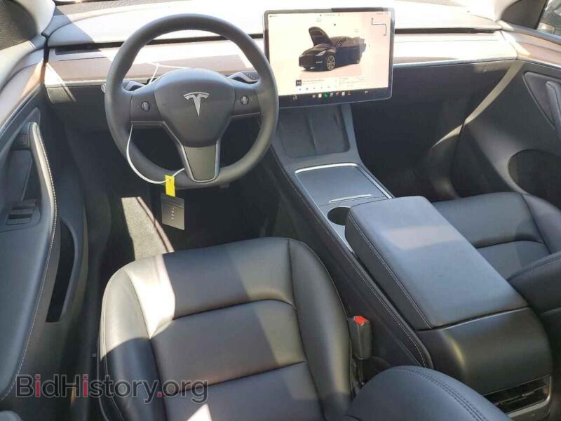 2024 Tesla MODEL Y (VIN 7SAYGDED5RF115258) — photo 8 of 16