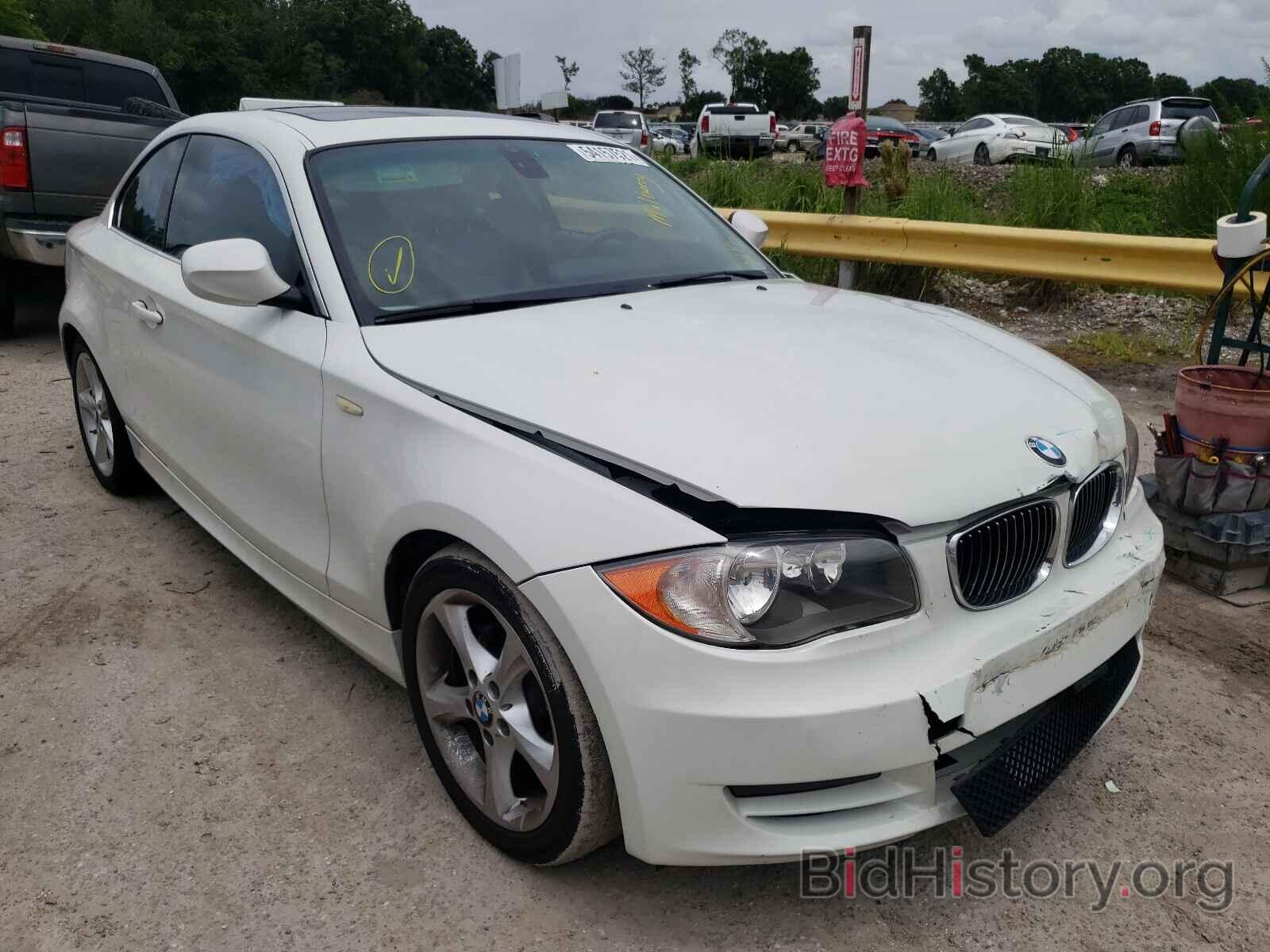 Photo WBAUP9C52BVL90823 - BMW 1 SERIES 2011