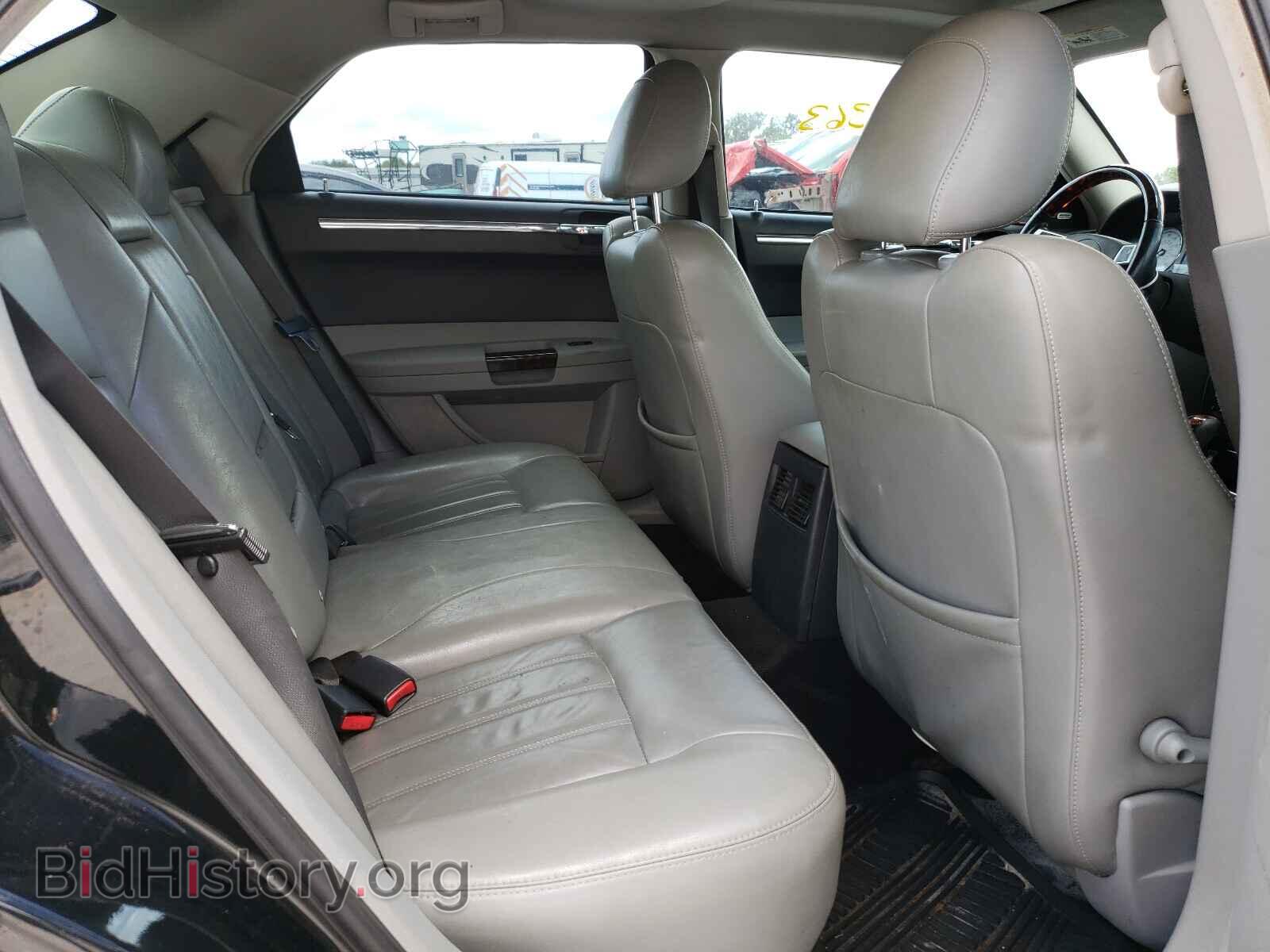 2007 CHRYSLER 300 - VIN: 2C3KA63H17H741424 - Фото 6