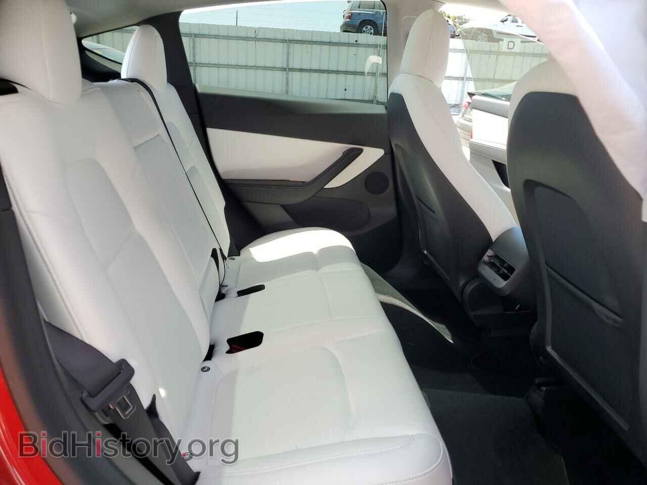 2022 TESLA MODEL Y - VIN: 7SAYGDEE3NF372230 - Фото 10