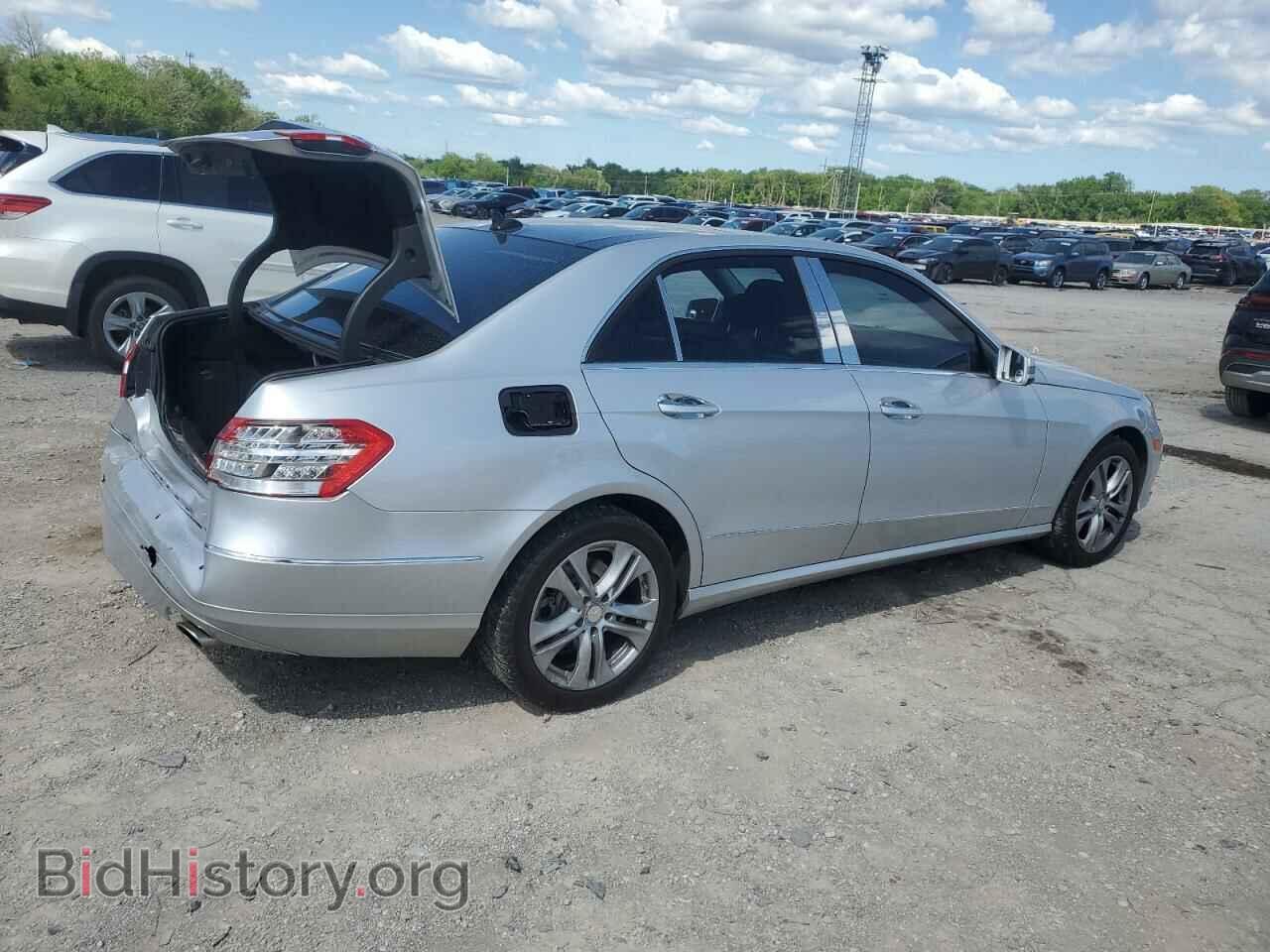 2011 MERCEDES-BENZ E-CLASS - VIN: WDDHF8HB1BA303328 - Фото 3