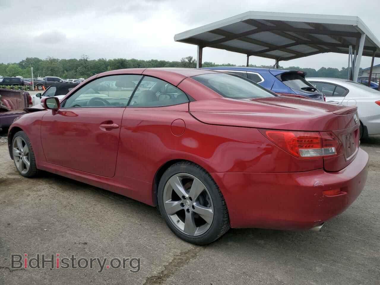 2011 LEXUS IS - VIN: JTHFE2C29B2505738 - Photo 2
