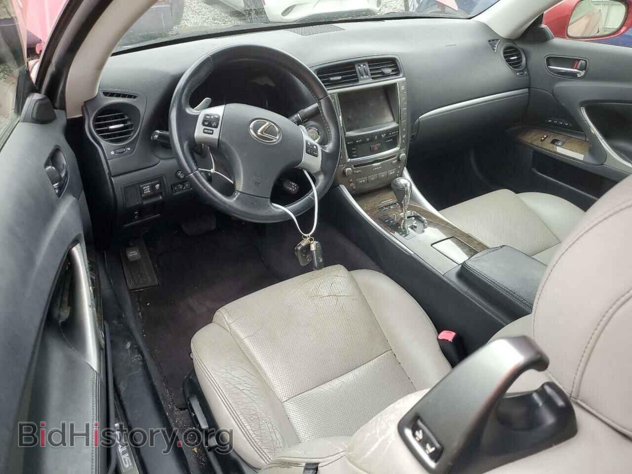 2011 LEXUS IS - VIN: JTHFE2C29B2505738 - Photo 8