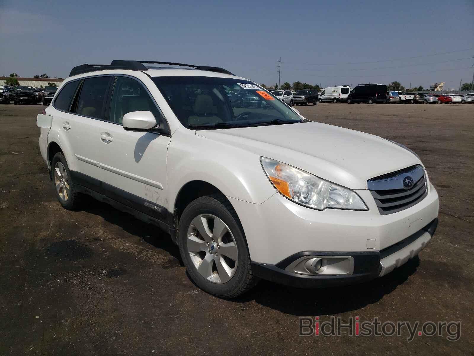 Photo 4S4BRDKC0B2437383 - SUBARU OUTBACK 2011