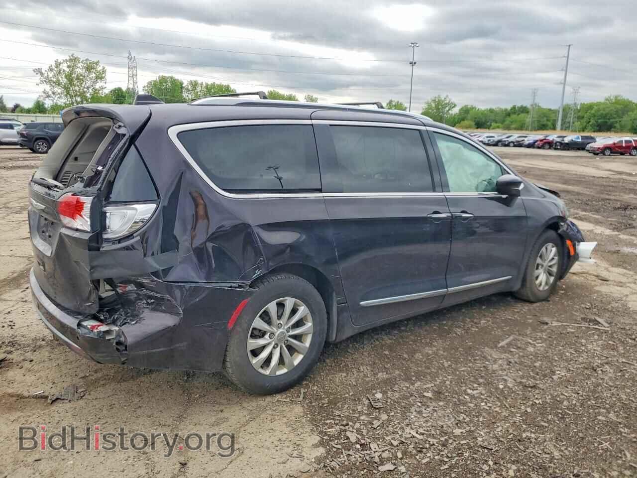 2019 CHRYSLER PACIFICA - VIN: 2C4RC1BG0KR549043 - Photo 3