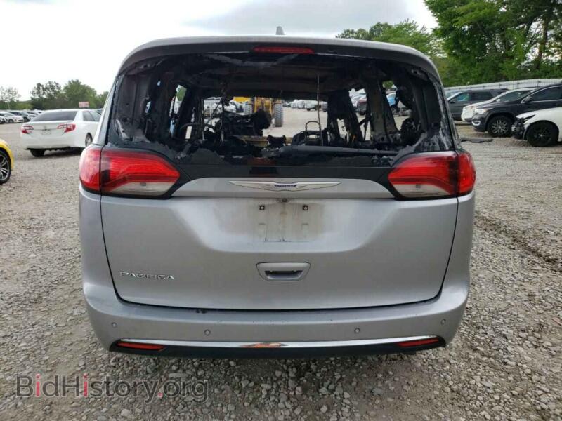 2020 Chrysler PACIFICA (VIN 2C4RC1BG0LR125038) — photo 6 of 13