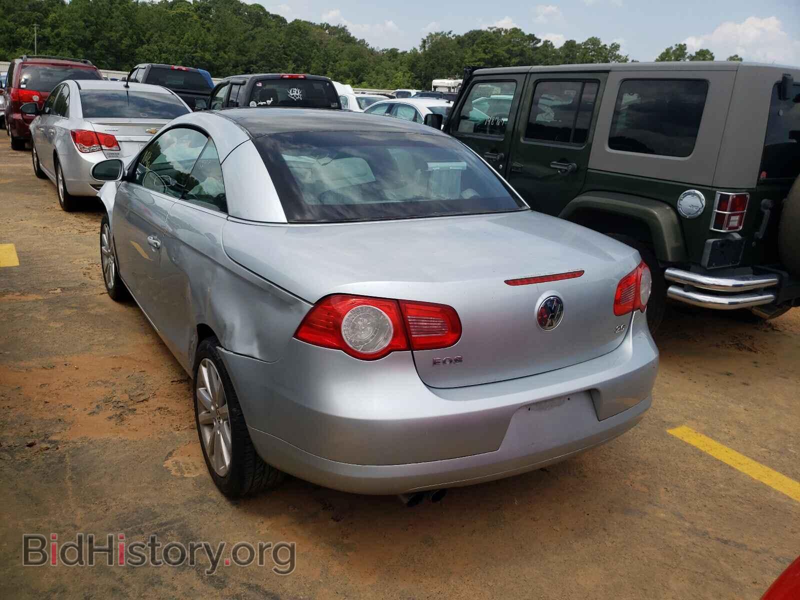2008 VOLKSWAGEN EOS - VIN: WVWFA71F68V015605 - Фото 3