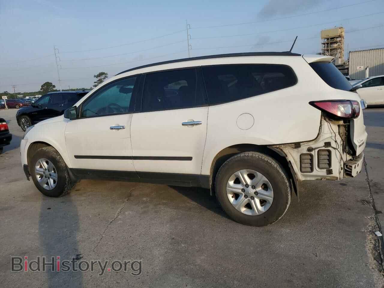 2017 CHEVROLET TRAVERSE - VIN: 1GNKRFKD1HJ183777 - Фото 2