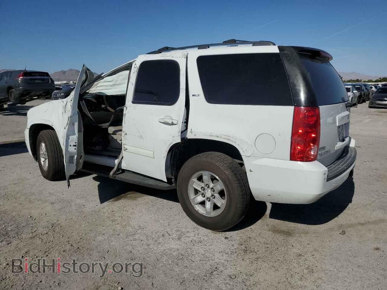 2011 GMC YUKON - VIN: 1GKS1CE0XBR156808 - Фото 2