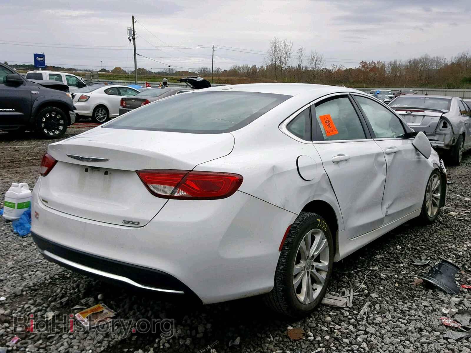 2015 CHRYSLER 200 - VIN: 1C3CCCAB5FN639755 - Photo 4