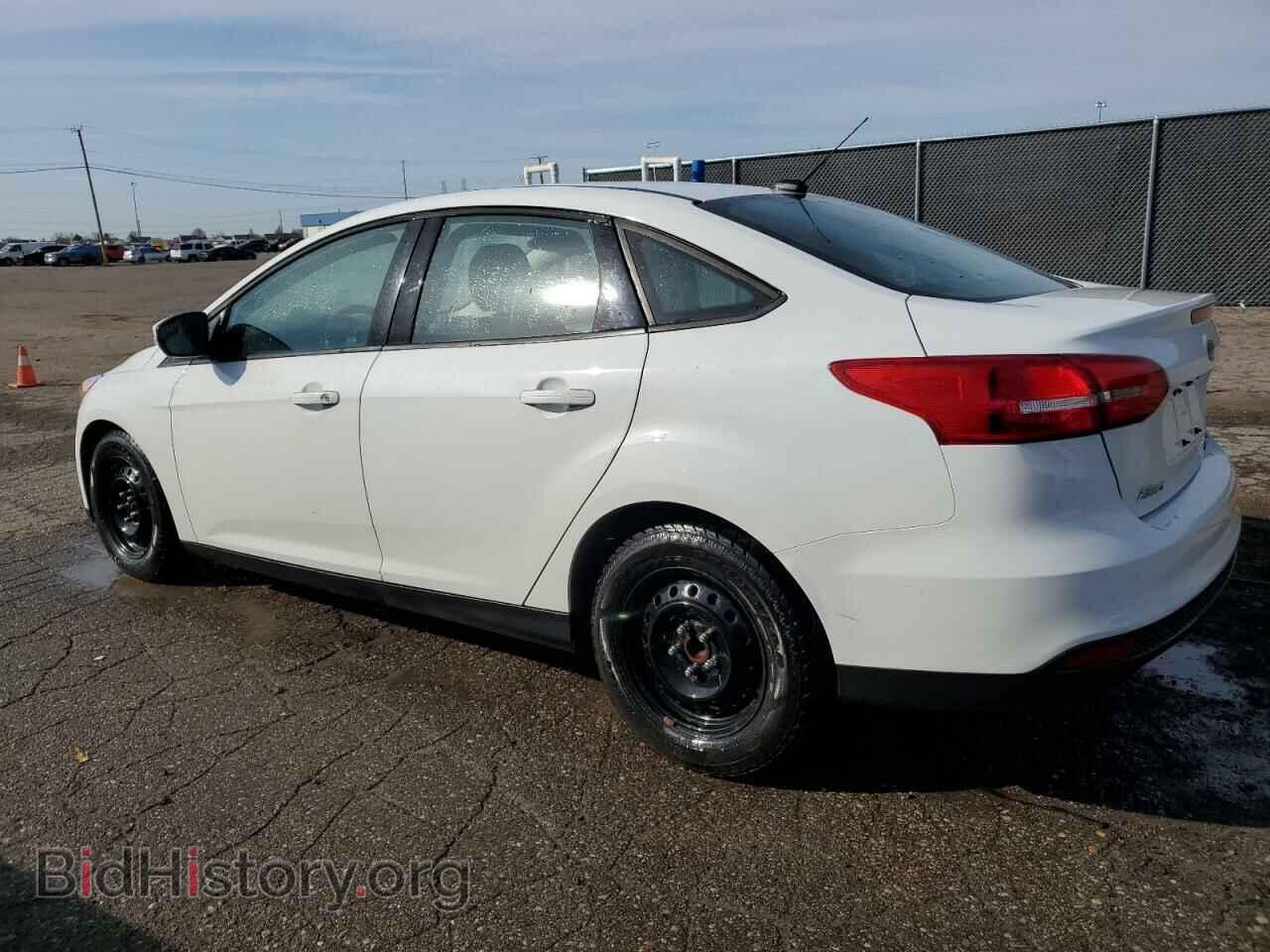 2017 FORD FOCUS - VIN: 1FADP3FE8HL266626 - Фото 2