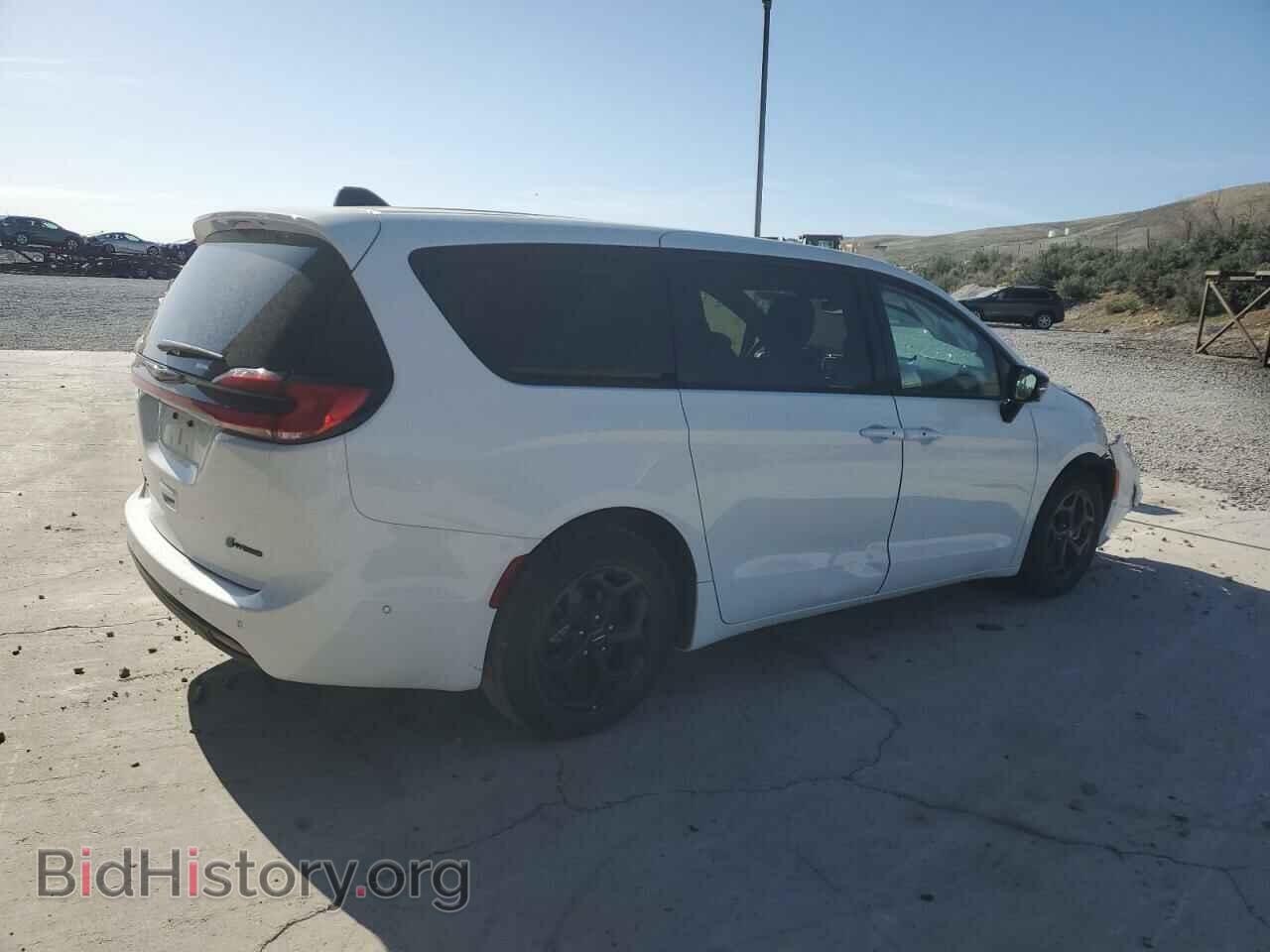 2024 CHRYSLER PACIFICA - VIN: 2C4RC1S71RR111934 - Фото 3