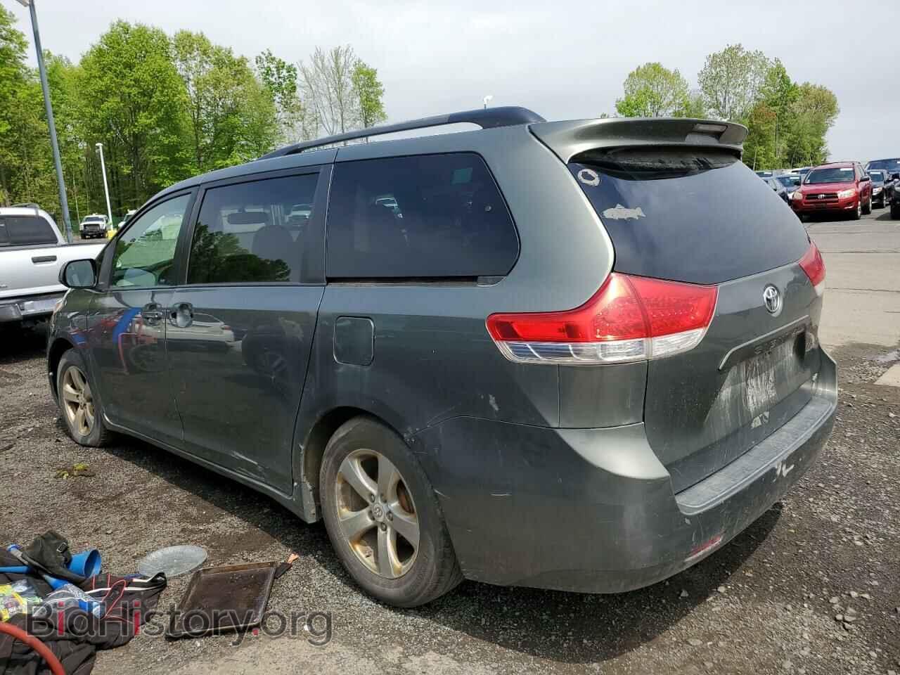 2011 TOYOTA All Models - VIN: 5TDKK3DC2BS009727 - Фото 2